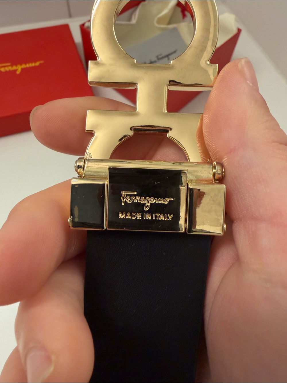 Salvatore Ferragamo Gancini Reversible Belt Black Leather Gold Buckle Size 34-37 - Picture 10 of 12